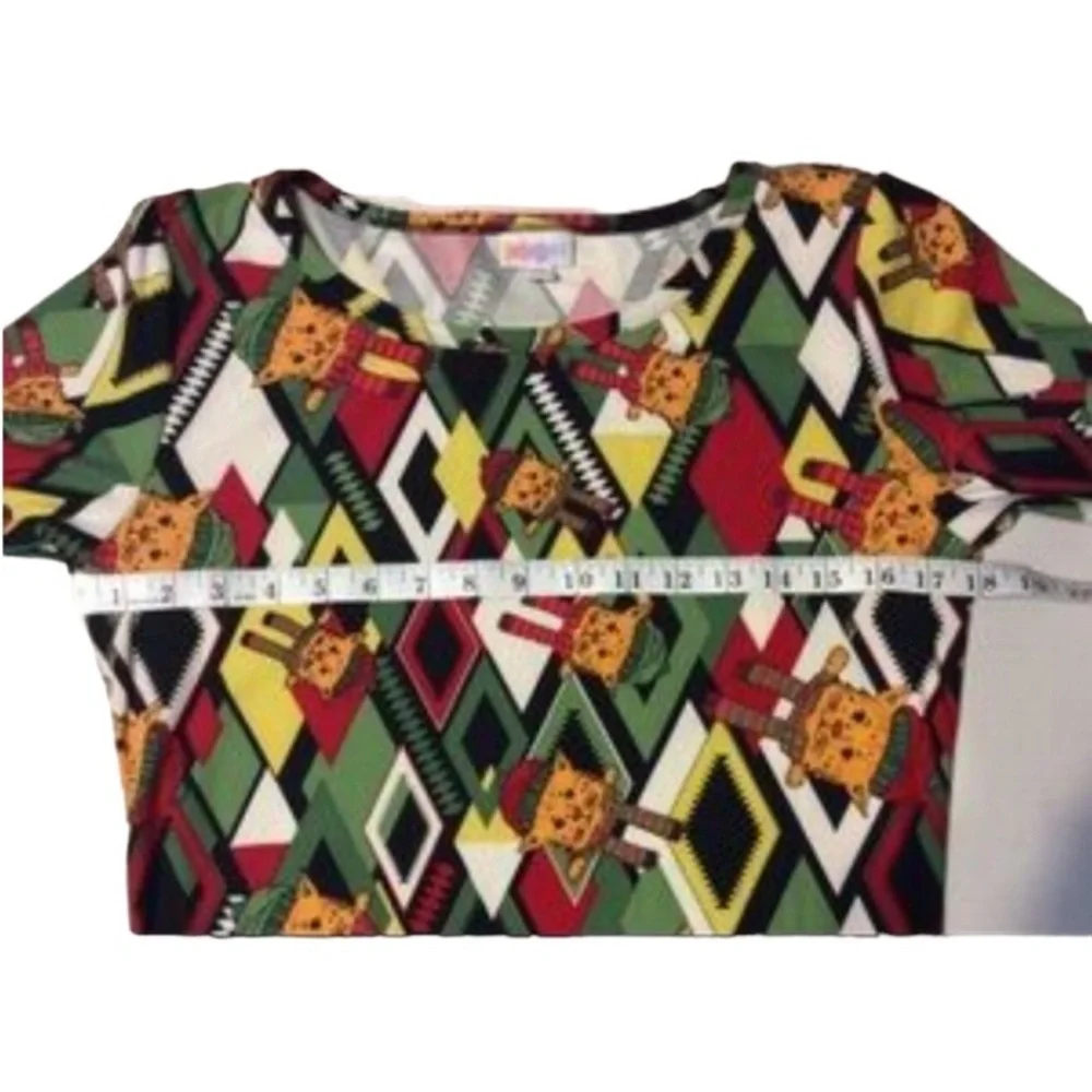 LULAROE Multicolor Geometric CHRISTMAS Cat Short Sleeve TOP Size Medium - Picture 6 of 10
